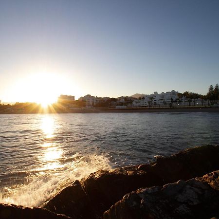 Marbella Banus Suites - Lily Playas Del Duque Banus Beach Apartment Ngoại thất bức ảnh
