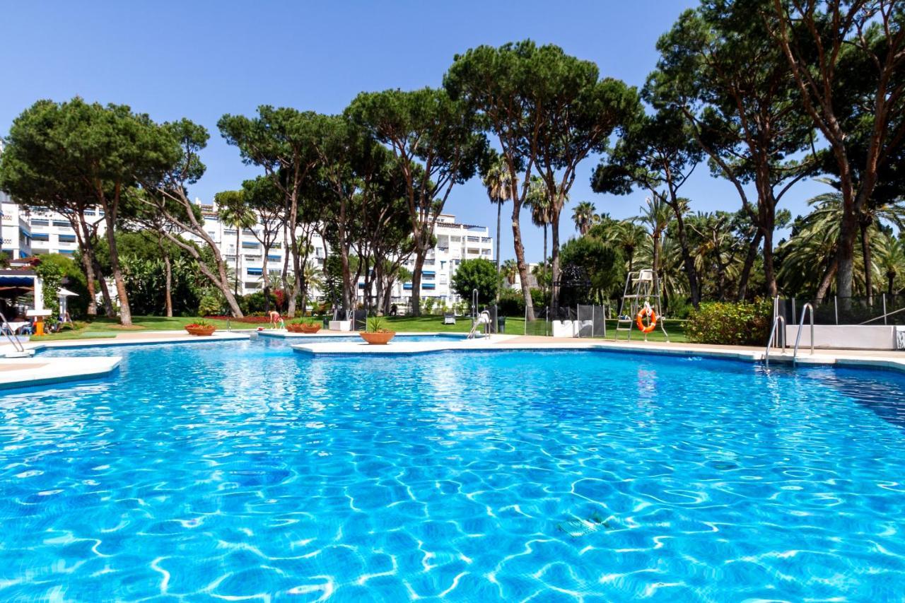 Marbella Banus Suites - Lily Playas Del Duque Banus Beach Apartment Ngoại thất bức ảnh