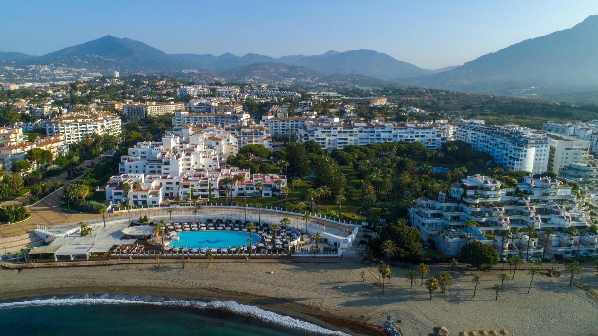 Marbella Banus Suites - Lily Playas Del Duque Banus Beach Apartment Ngoại thất bức ảnh